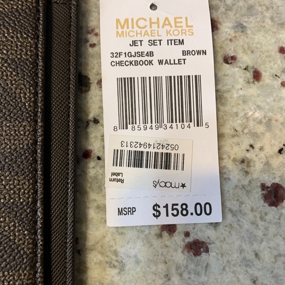 Michael Kors New with tags checkbook wallet - Picture 5 of 5